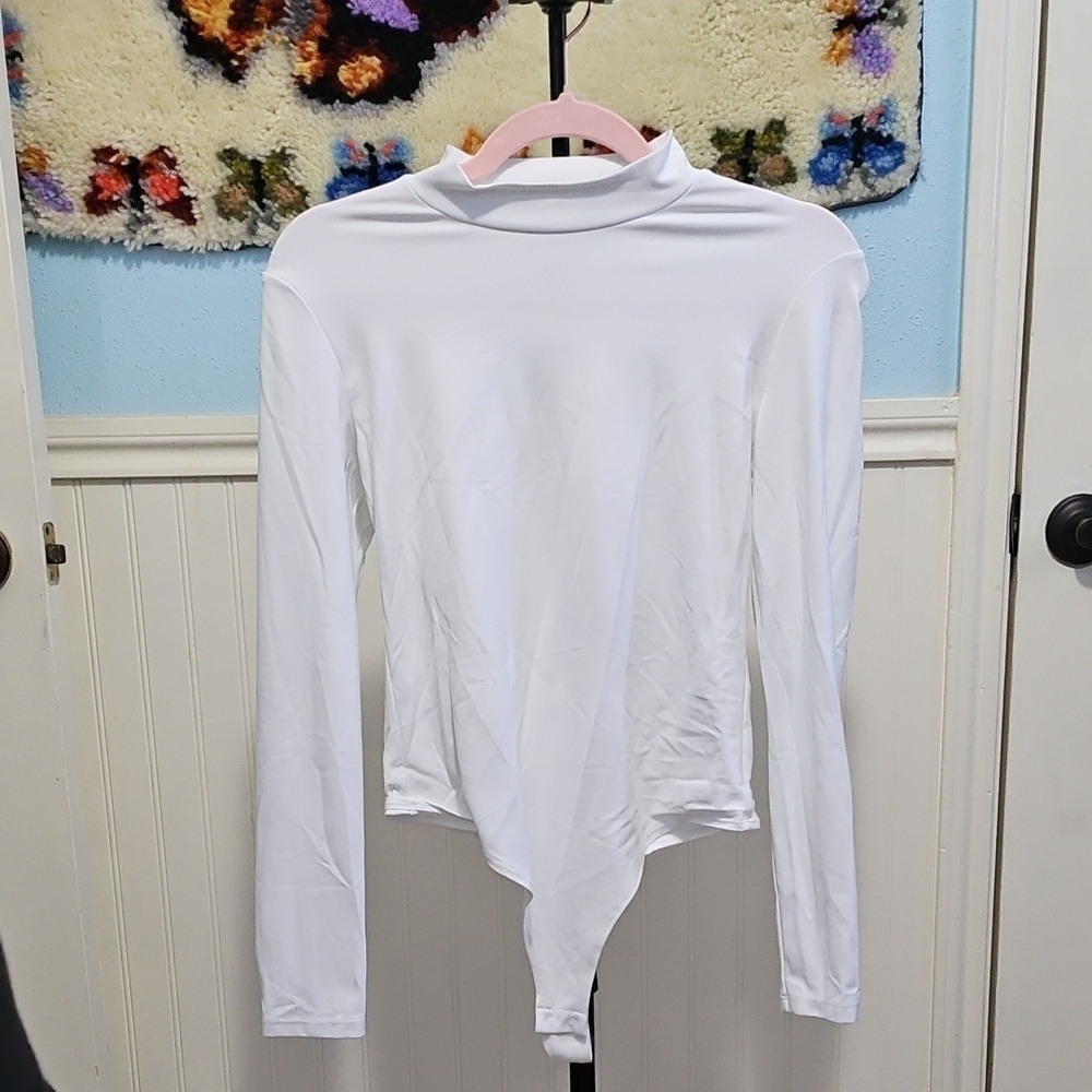 CRZ YOGA White Asymmetrical Fitted Bodysuit